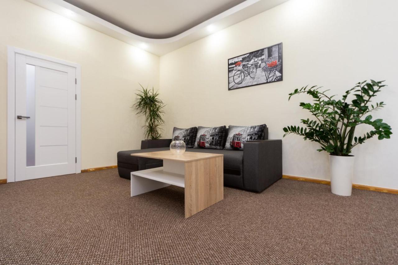 Apartment Center Of Odessa Luaran gambar