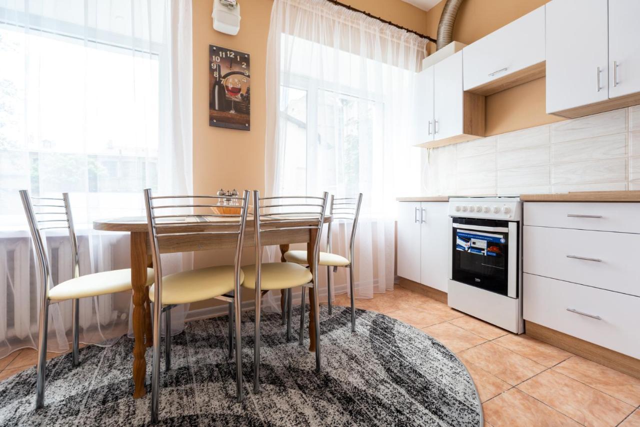 Apartment Center Of Odessa Luaran gambar